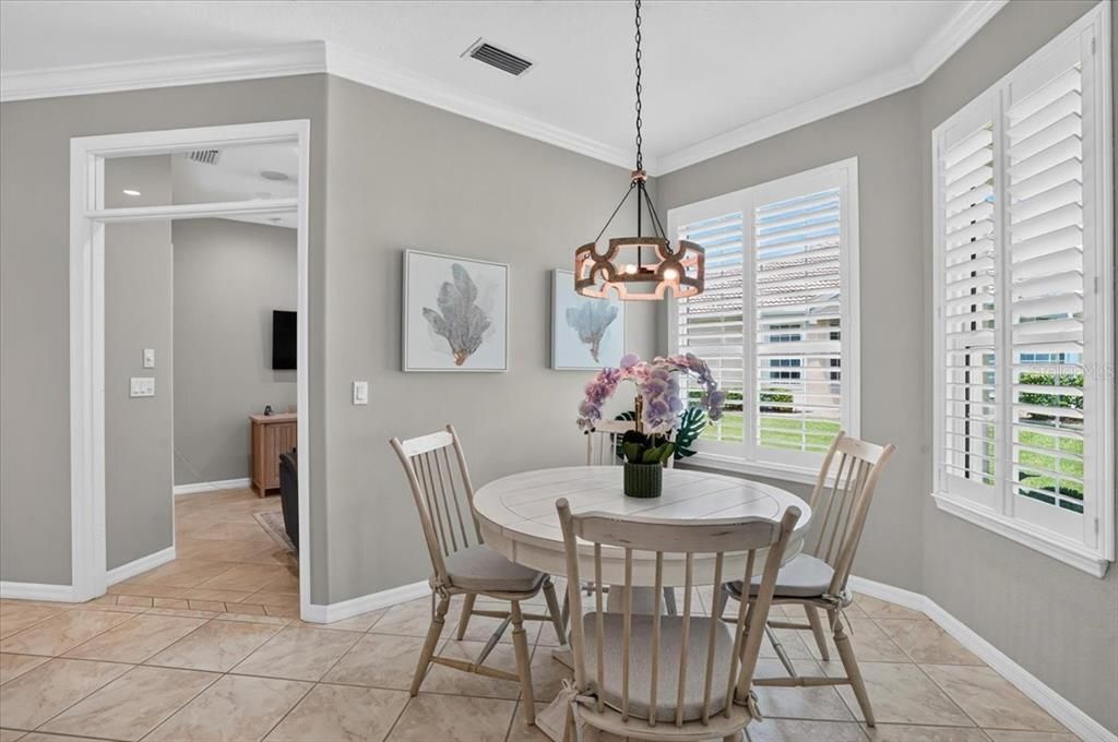 For Sale: $350,000 (3 beds, 2 baths, 1666 Square Feet)