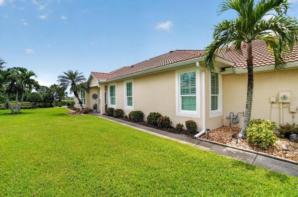 For Sale: $350,000 (3 beds, 2 baths, 1666 Square Feet)