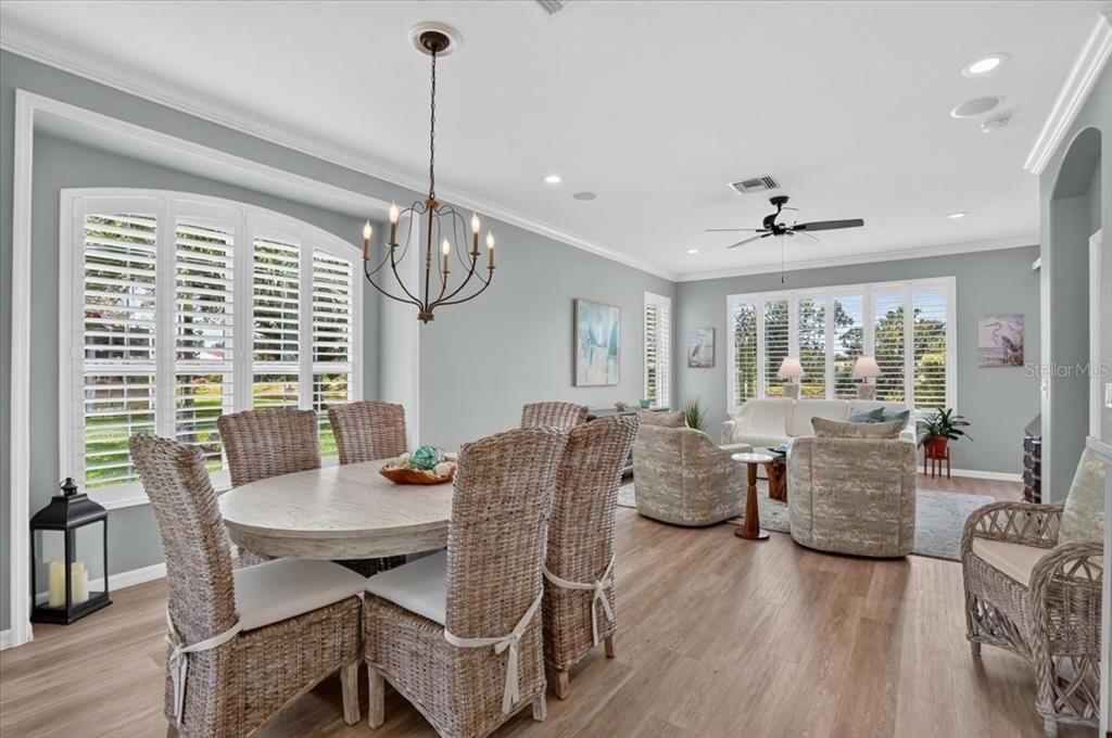 For Sale: $350,000 (3 beds, 2 baths, 1666 Square Feet)
