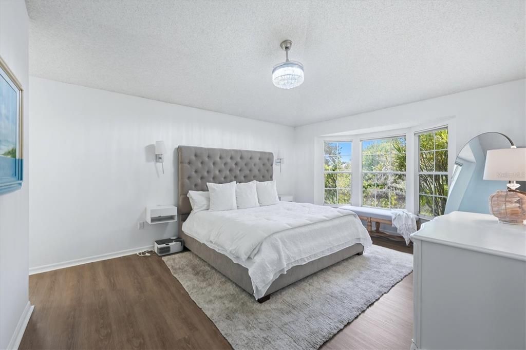For Sale: $365,000 (2 beds, 2 baths, 1794 Square Feet)