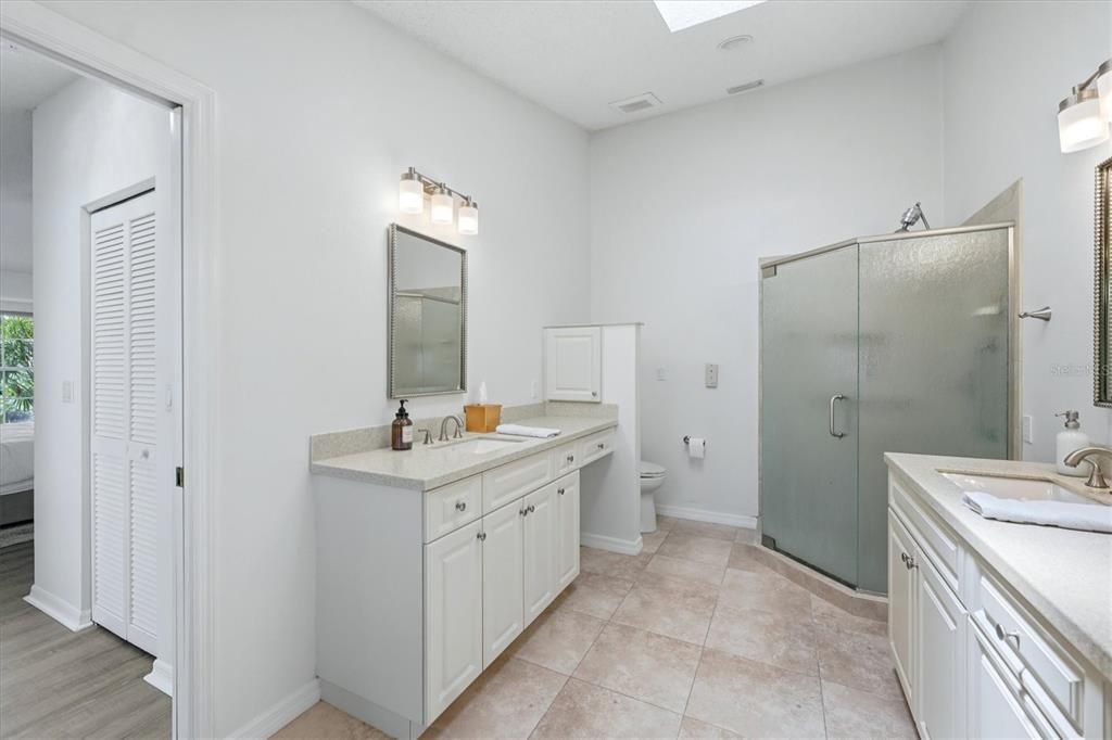 For Sale: $365,000 (2 beds, 2 baths, 1794 Square Feet)