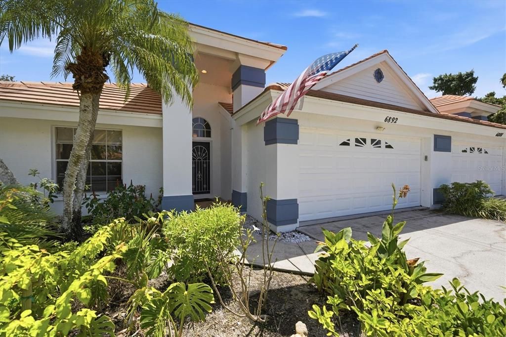 For Sale: $365,000 (2 beds, 2 baths, 1794 Square Feet)