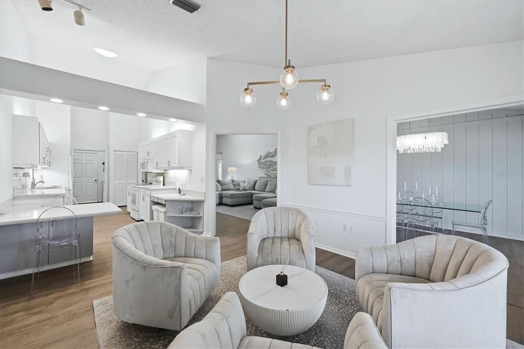 For Sale: $365,000 (2 beds, 2 baths, 1794 Square Feet)