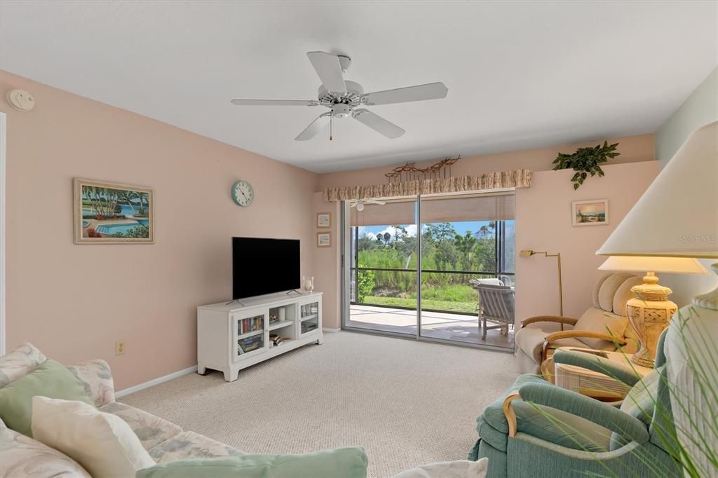 For Sale: $115,000 (2 beds, 2 baths, 1092 Square Feet)