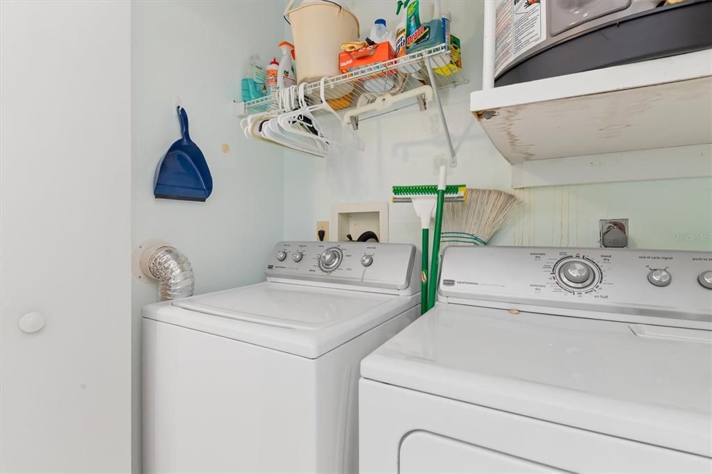 For Sale: $115,000 (2 beds, 2 baths, 1092 Square Feet)