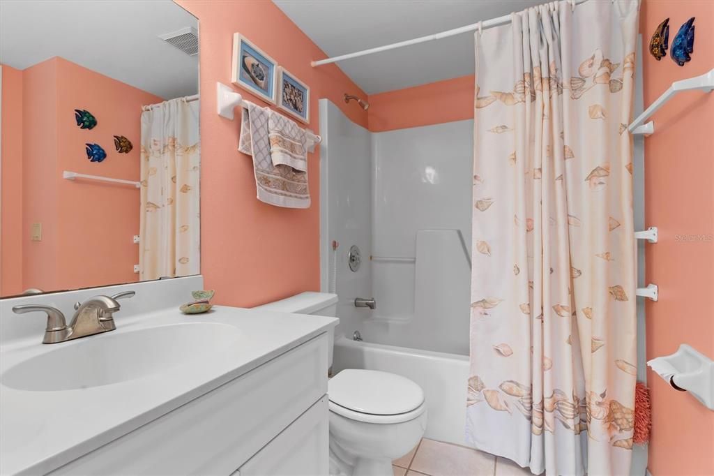 For Sale: $115,000 (2 beds, 2 baths, 1092 Square Feet)