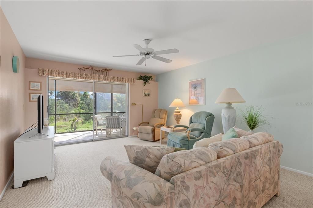 For Sale: $115,000 (2 beds, 2 baths, 1092 Square Feet)
