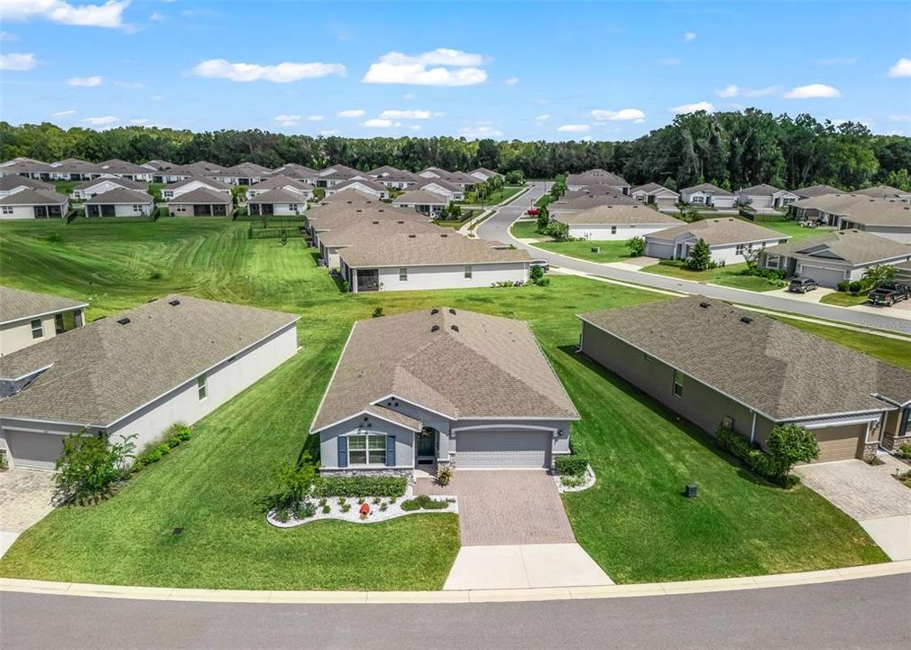 For Sale: $379,950 (2 beds, 2 baths, 1813 Square Feet)