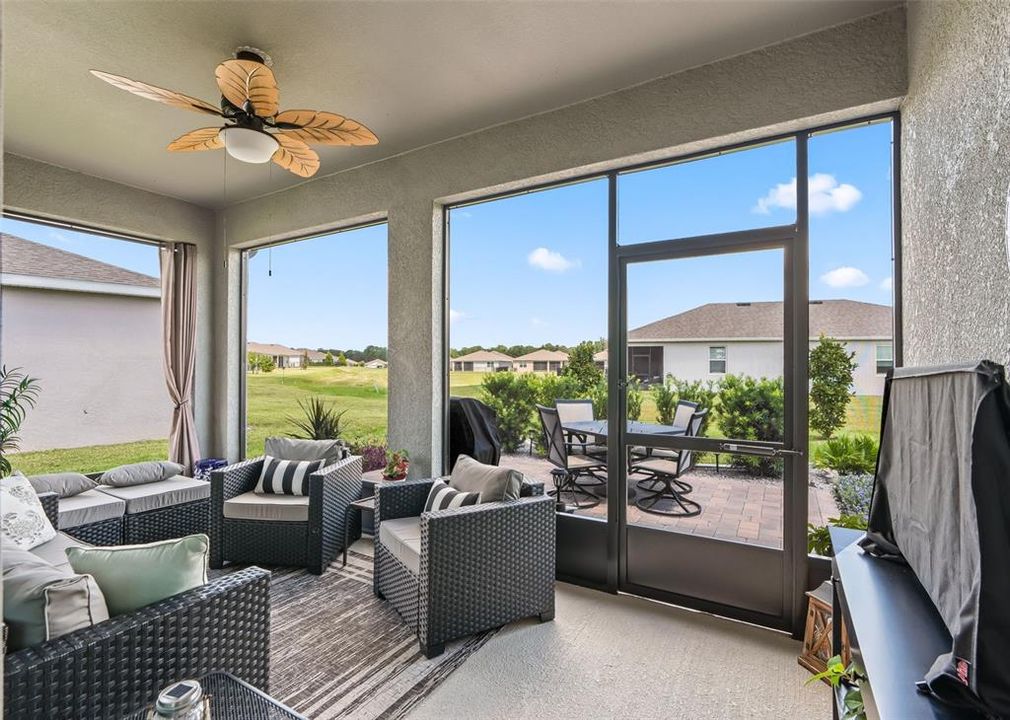 For Sale: $379,950 (2 beds, 2 baths, 1813 Square Feet)