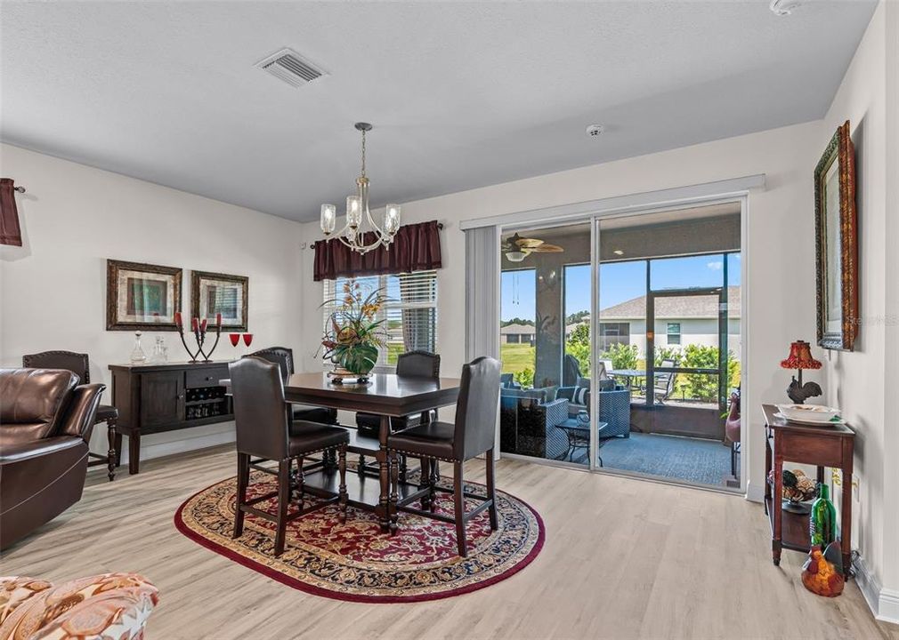 For Sale: $379,950 (2 beds, 2 baths, 1813 Square Feet)