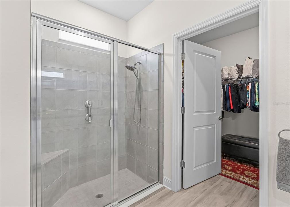 For Sale: $379,950 (2 beds, 2 baths, 1813 Square Feet)