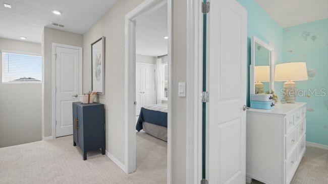 En Venta: $349,990 (4 camas, 2 baños, 2068 Pies cuadrados)
