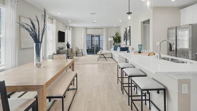 En Venta: $349,990 (4 camas, 2 baños, 2068 Pies cuadrados)