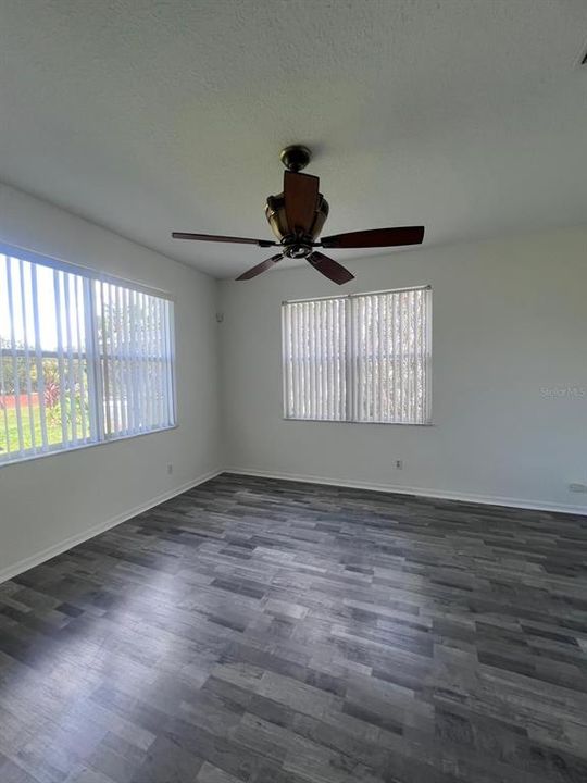 For Sale: $445,000 (4 beds, 2 baths, 2075 Square Feet)