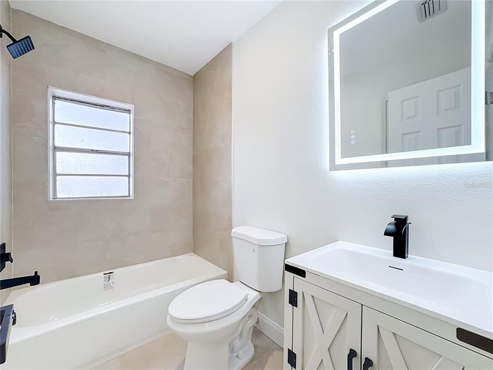 For Sale: $275,000 (3 beds, 2 baths, 1168 Square Feet)