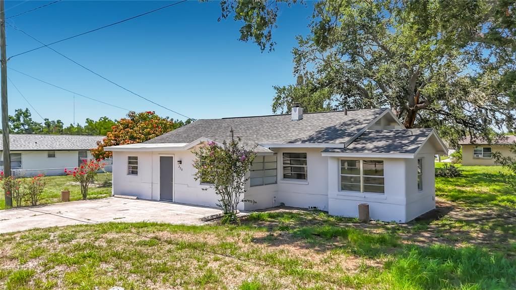 For Sale: $275,000 (3 beds, 2 baths, 1168 Square Feet)