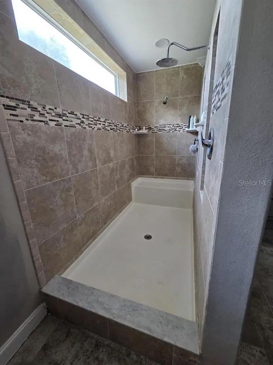 For Rent: $1,850 (3 beds, 2 baths, 1920 Square Feet)