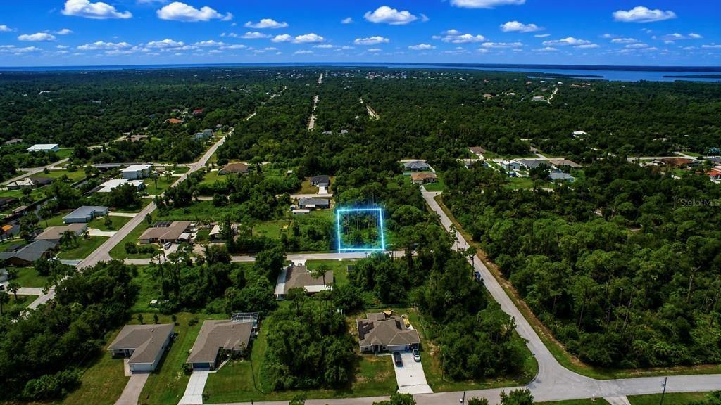 На продажу: $19,900 (0.23 acres)