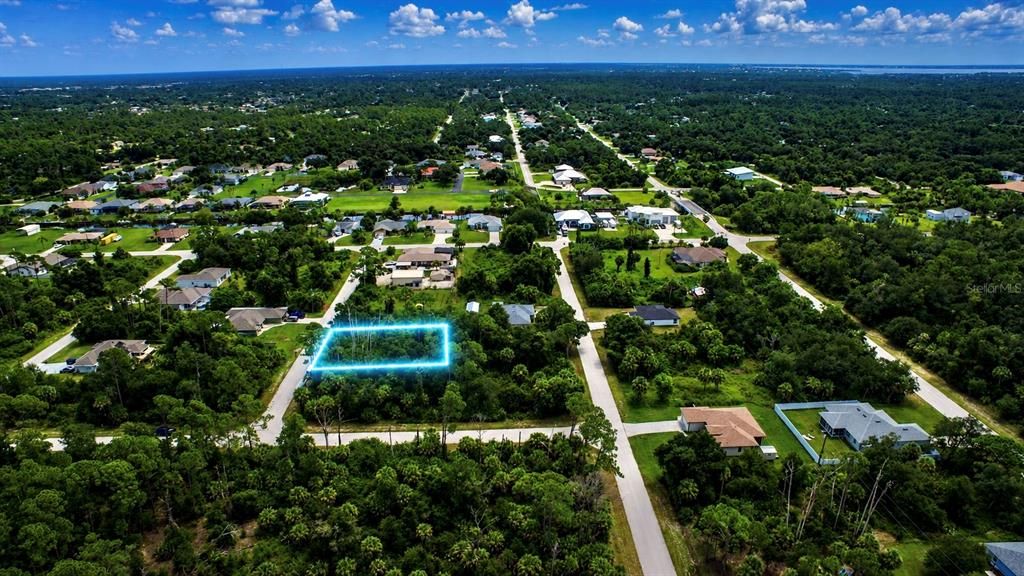 На продажу: $19,900 (0.23 acres)