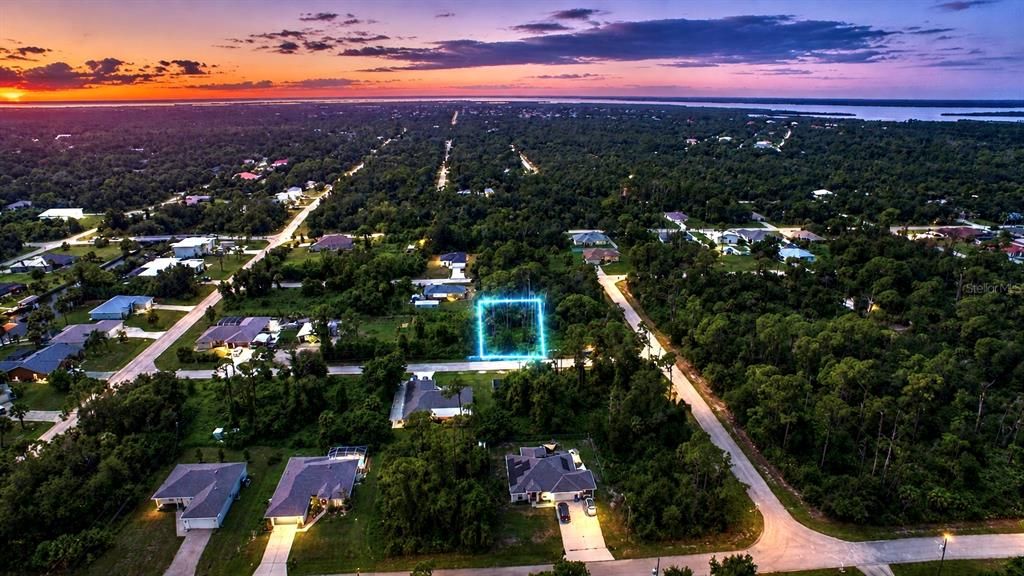 На продажу: $19,900 (0.23 acres)