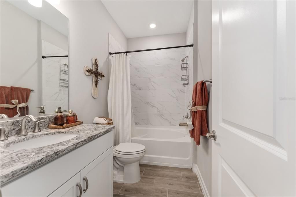 For Sale: $499,000 (3 beds, 2 baths, 1894 Square Feet)