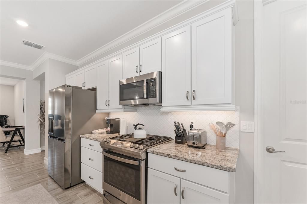 For Sale: $499,000 (3 beds, 2 baths, 1894 Square Feet)