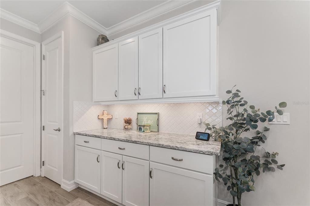 For Sale: $499,000 (3 beds, 2 baths, 1894 Square Feet)