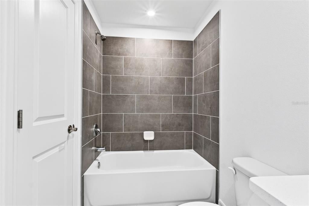 В аренду: $1,990 (3 спален, 2 ванн, 1496 Квадратных фут)