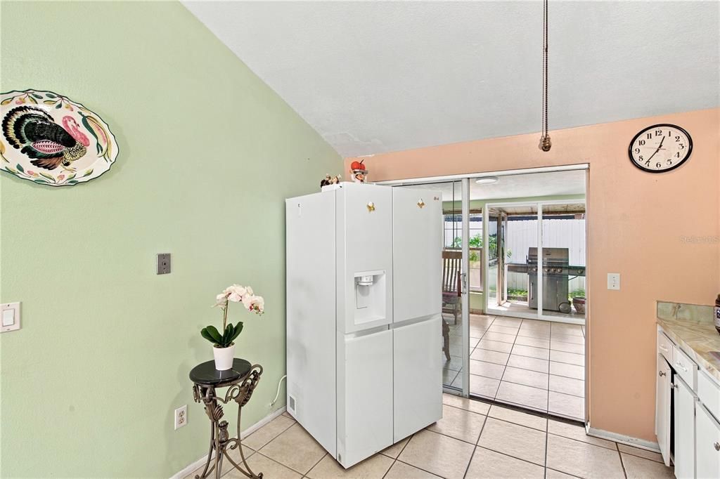 For Sale: $370,000 (3 beds, 2 baths, 1200 Square Feet)