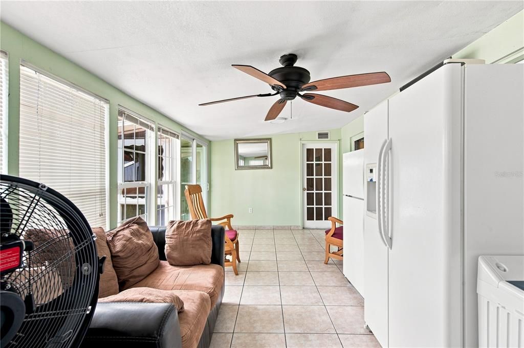 For Sale: $370,000 (3 beds, 2 baths, 1200 Square Feet)