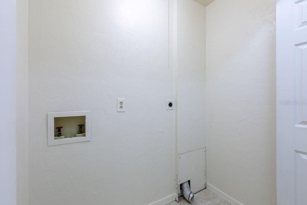 En Venta: $347,500 (3 camas, 2 baños, 1291 Pies cuadrados)