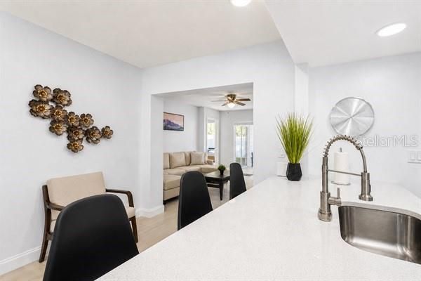 En Venta: $674,900 (3 camas, 2 baños, 1522 Pies cuadrados)