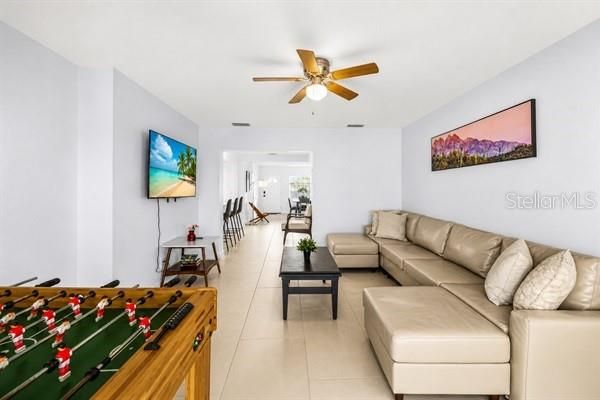 En Venta: $674,900 (3 camas, 2 baños, 1522 Pies cuadrados)