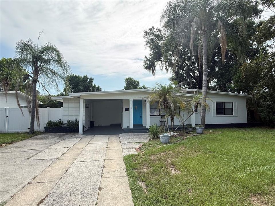 For Rent: $2,300 (3 beds, 2 baths, 1432 Square Feet)