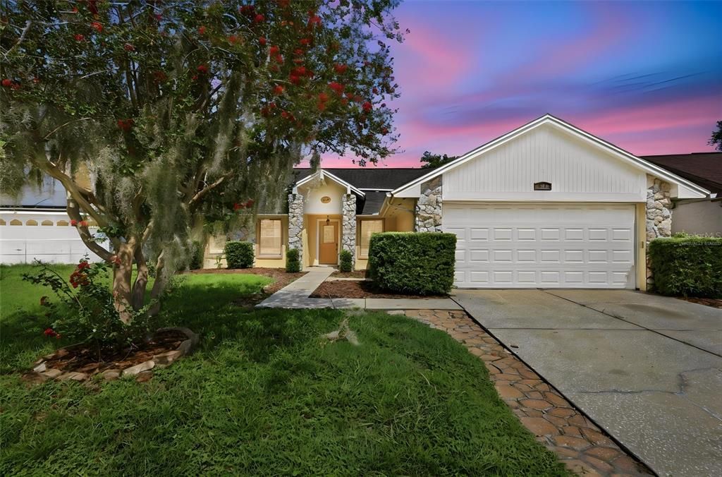 For Sale: $437,900 (4 beds, 2 baths, 2039 Square Feet)
