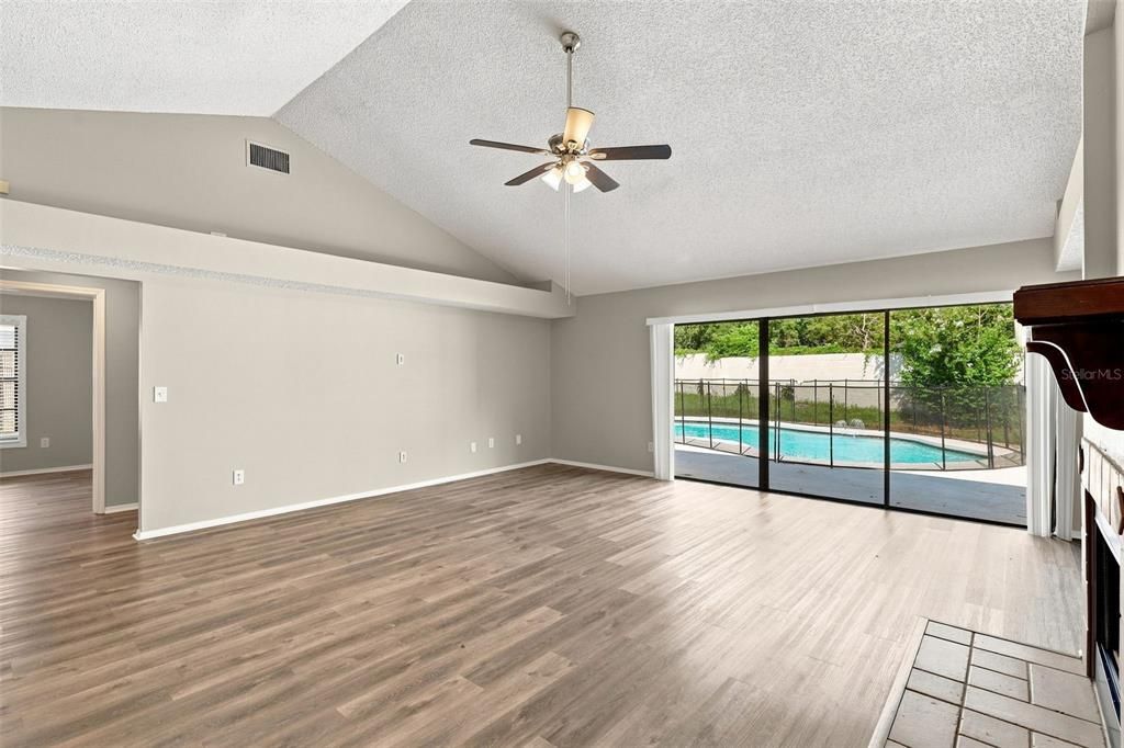 For Sale: $437,900 (4 beds, 2 baths, 2039 Square Feet)
