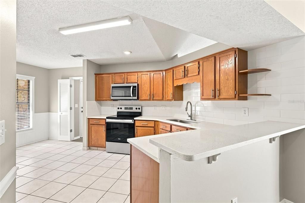 For Sale: $437,900 (4 beds, 2 baths, 2039 Square Feet)