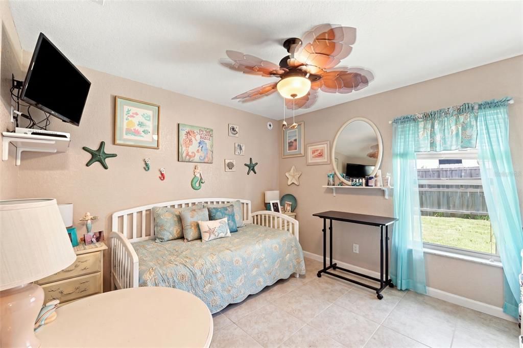 For Sale: $265,000 (3 beds, 2 baths, 1673 Square Feet)