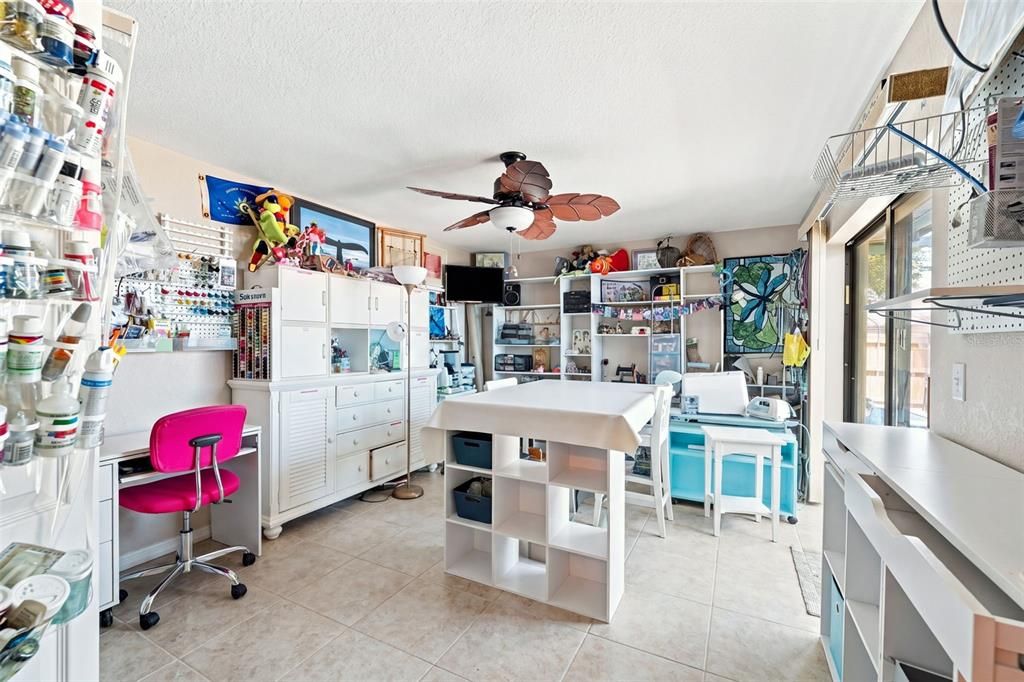 For Sale: $265,000 (3 beds, 2 baths, 1673 Square Feet)