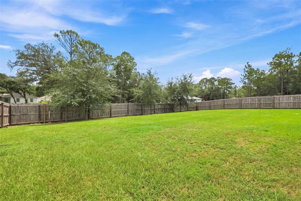 For Sale: $265,000 (3 beds, 2 baths, 1673 Square Feet)