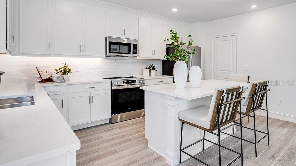 For Rent: $2,950 (4 beds, 3 baths, 2410 Square Feet)