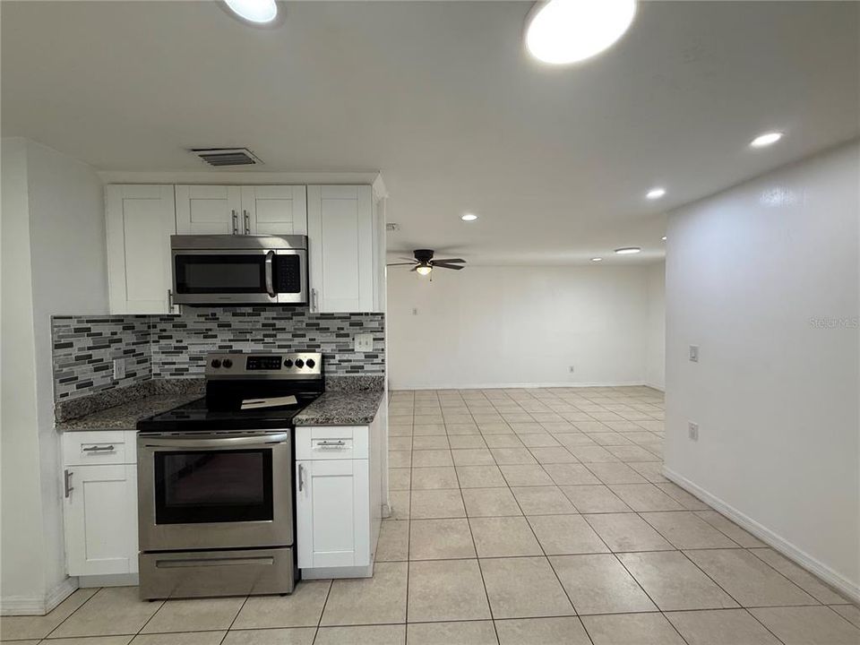 For Rent: $2,600 (3 beds, 1 baths, 1080 Square Feet)