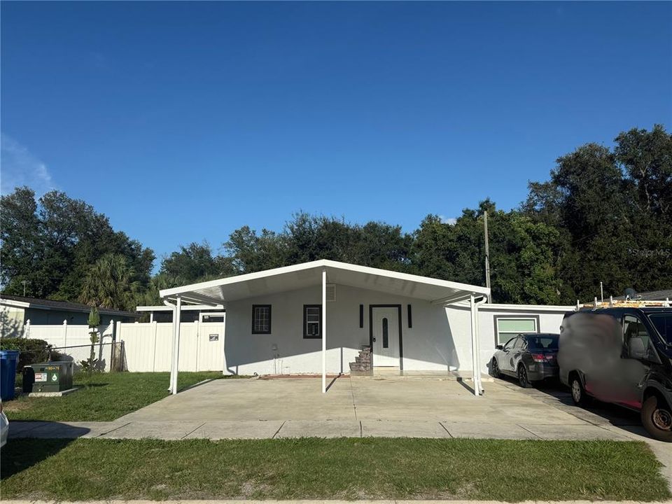 For Rent: $2,600 (3 beds, 1 baths, 1080 Square Feet)