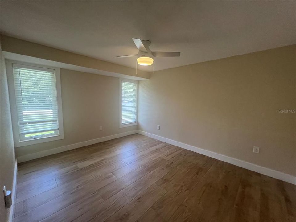 В аренду: $1,450 (2 спален, 2 ванн, 1104 Квадратных фут)