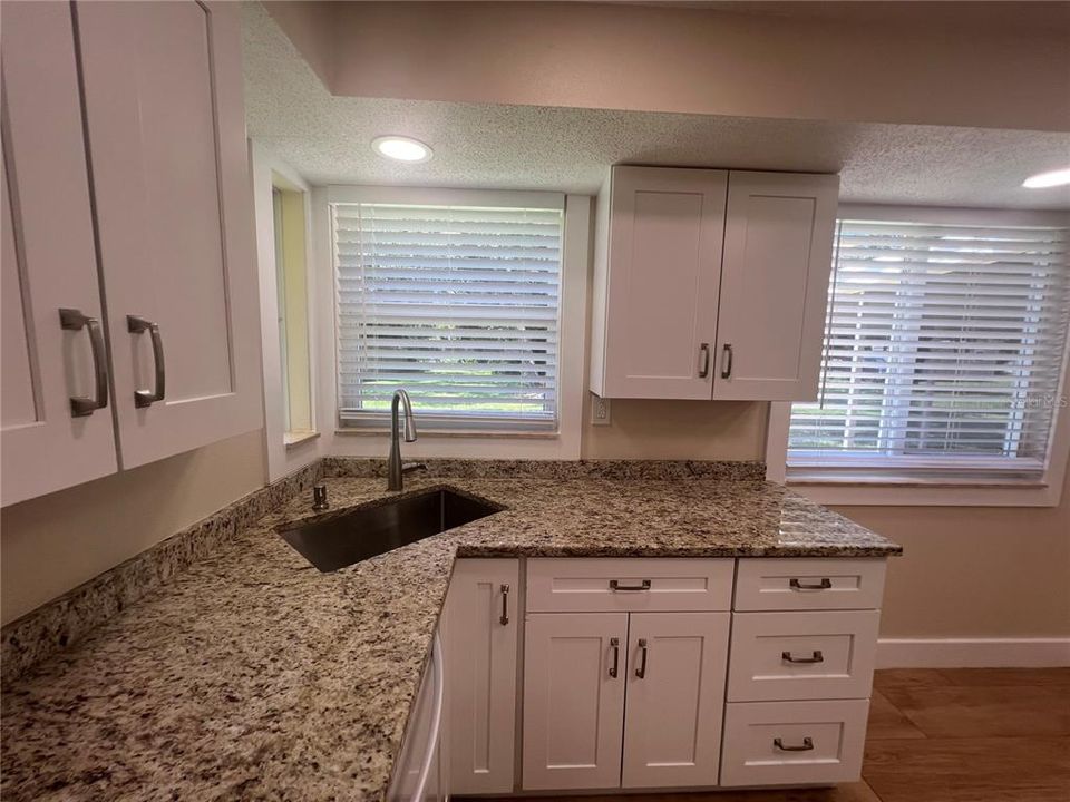 В аренду: $1,450 (2 спален, 2 ванн, 1104 Квадратных фут)