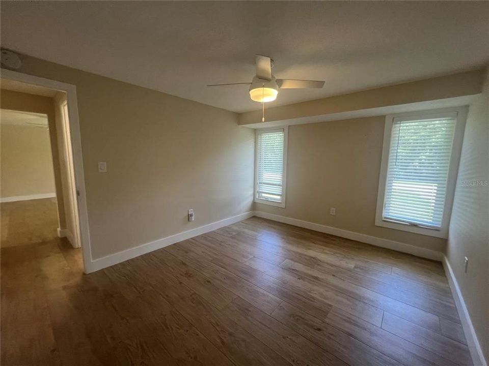 В аренду: $1,450 (2 спален, 2 ванн, 1104 Квадратных фут)
