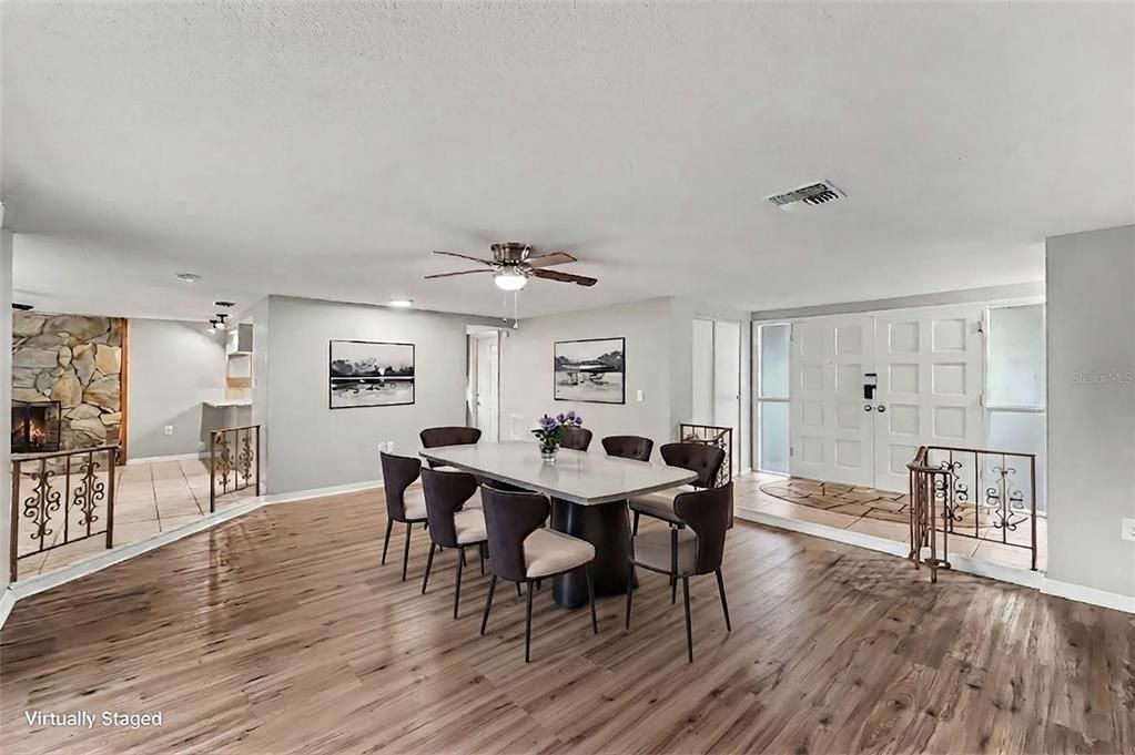 En Venta: $294,900 (3 camas, 2 baños, 1728 Pies cuadrados)
