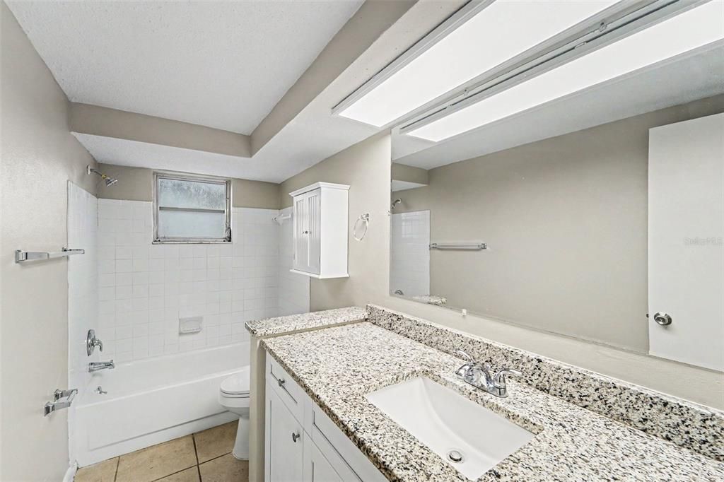 En Venta: $294,900 (3 camas, 2 baños, 1728 Pies cuadrados)