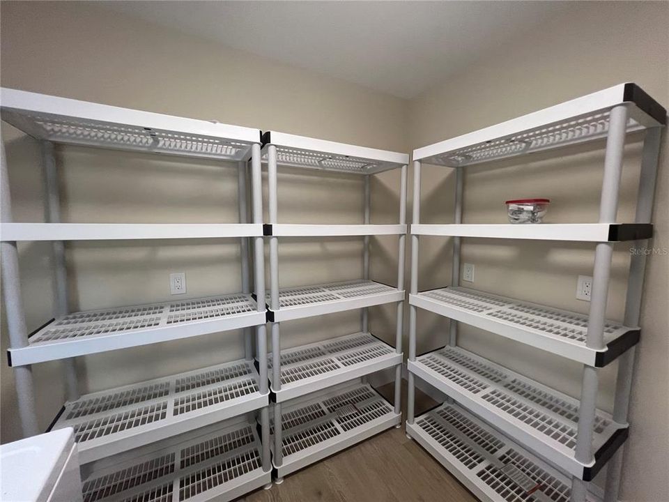 В аренду: $1,600 (3 спален, 2 ванн, 1298 Квадратных фут)