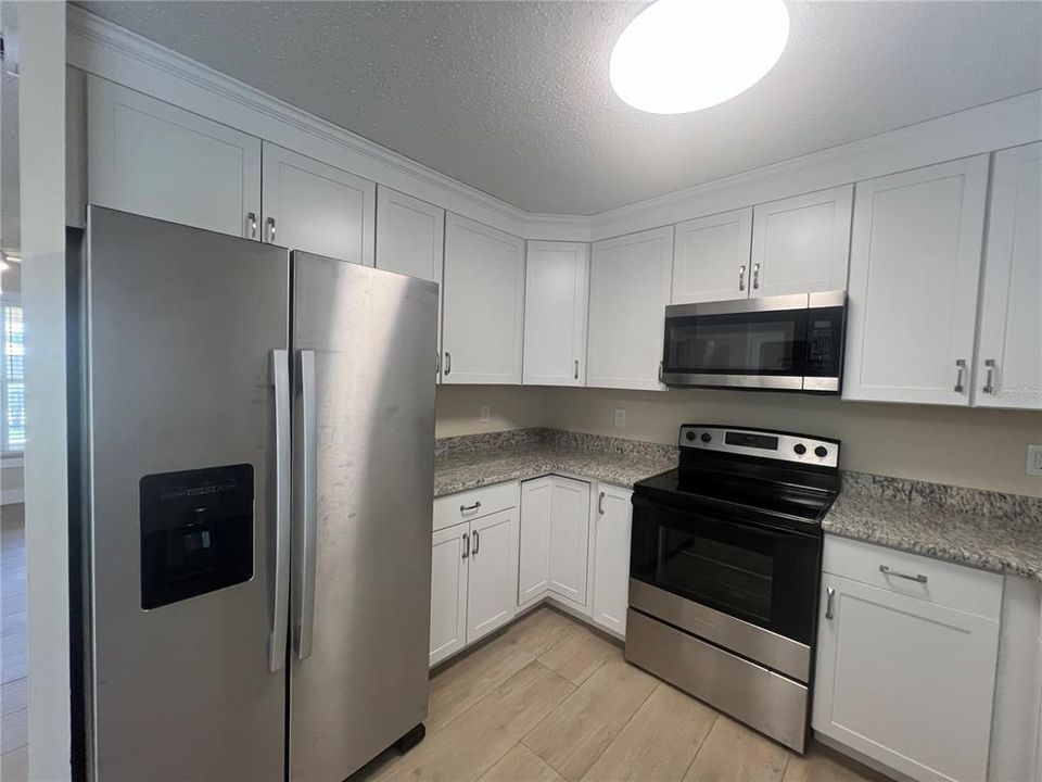 В аренду: $1,600 (3 спален, 2 ванн, 1298 Квадратных фут)